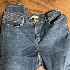 Women’s jeans size 18